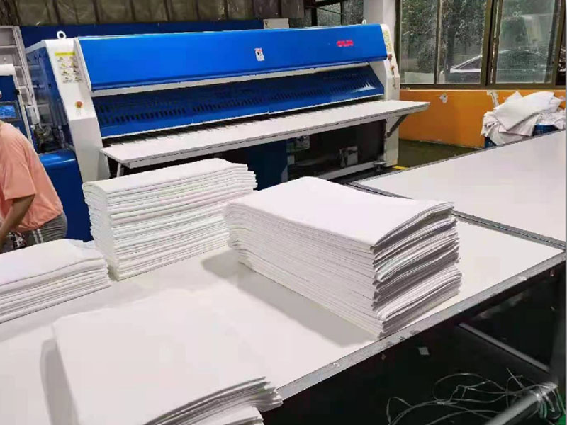 皮山高速熨烫机-01